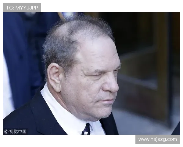 帕尔特伊面临多项性侵指控出庭